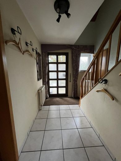 EG Haustür mit Flur 5,24 m²