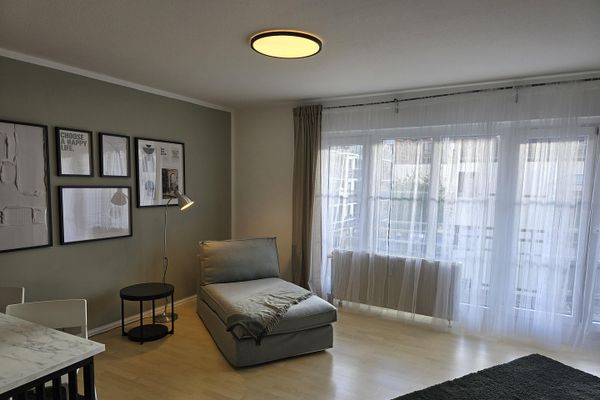 Fully furnished, spacious 1-room apartment with balcony in Fürth-Südstadt