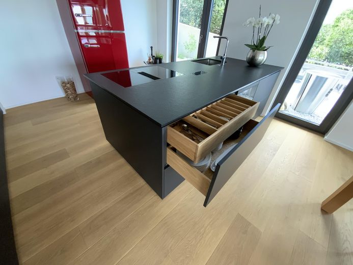 Exklusive 3.5 Zimmerwohnung auf dem Hünerberg – Foto 17