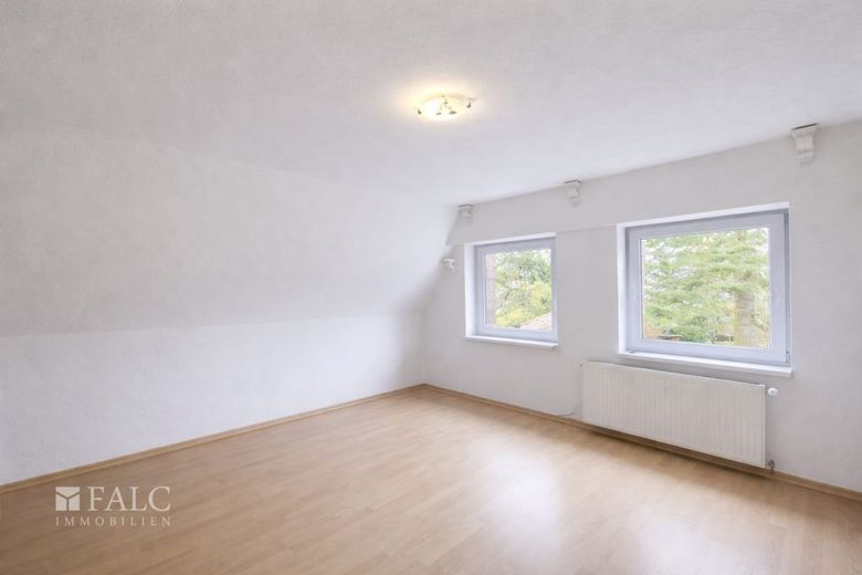 *Reserv.* Hör´mal wer da hämmert // Ihr Sanierungsprojekt! - FALC Immobilien – Schlafzimmer 1 Bild 2 DG