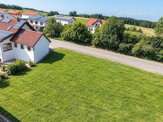 Tutaj zaczyna się Państwa nowy dom – działka budowlana w Unterhofkirchen – Zdjęcie 1