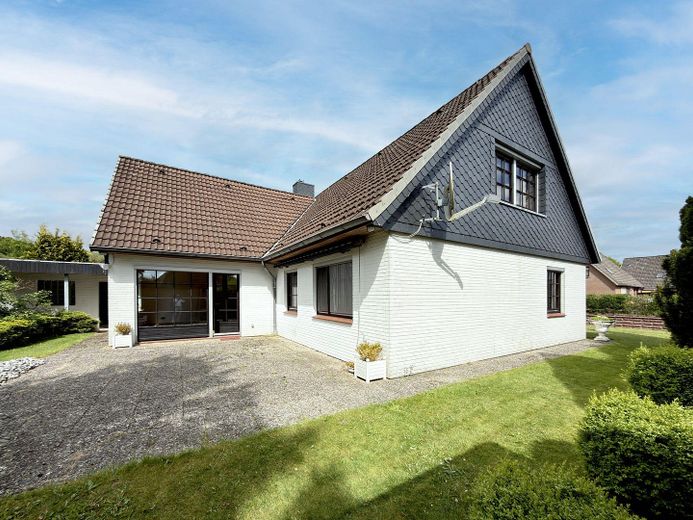 Haus im Grünen – Gartenansicht Südwest