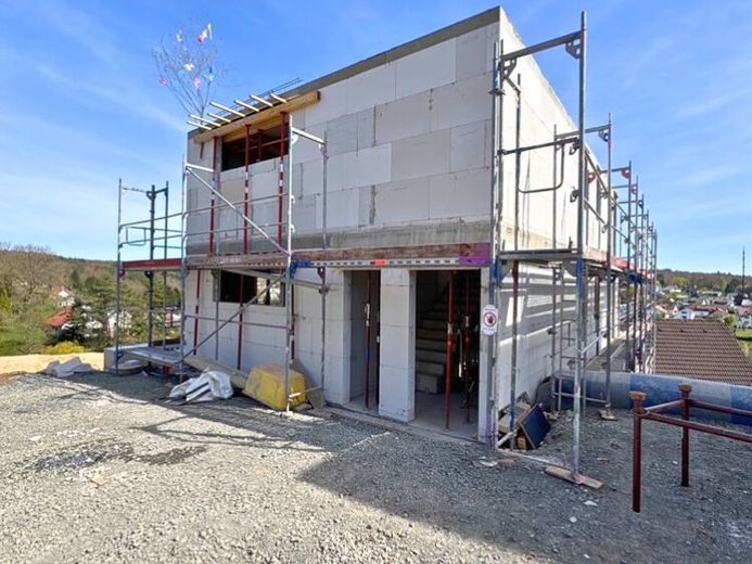 Energetisch optimierte Neubauwohnung, Gartengeschoss, mit Terrasse, provisionsfrei – Foto 1