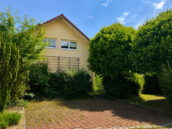 Wunderschönes Einfamilienhaus mit Potenzial: Ein Wohntraum für jeden - Keine Maklerprovision! – Aussenansicht Nord-Seite