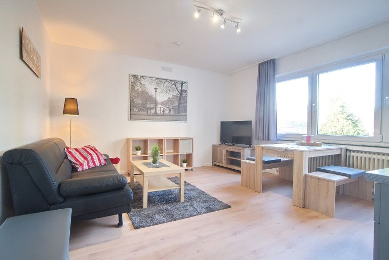 Neu renovierte Wohnung mit Blick in den Garten, ruhig und zentral, W-LAN, Heizkosten und Strom inklusive – 5fc06c252c2b0f7349f31ad089477f779b18cb35.jpg