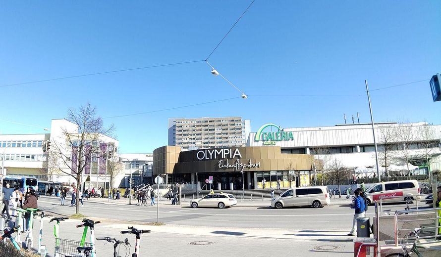 Freies Apartment auf dem Olympia-Einkaufszentrum, provisionsfrei von privat – Olympia-Einkaufszentrum