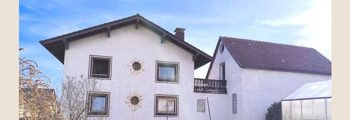 RÜCKANSICHT DES HAUSES