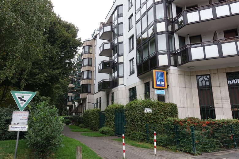 Köln Neustadt-Nord Agnesviertel'de balkonlu aydınlık 2 odalı daire – Außenansicht