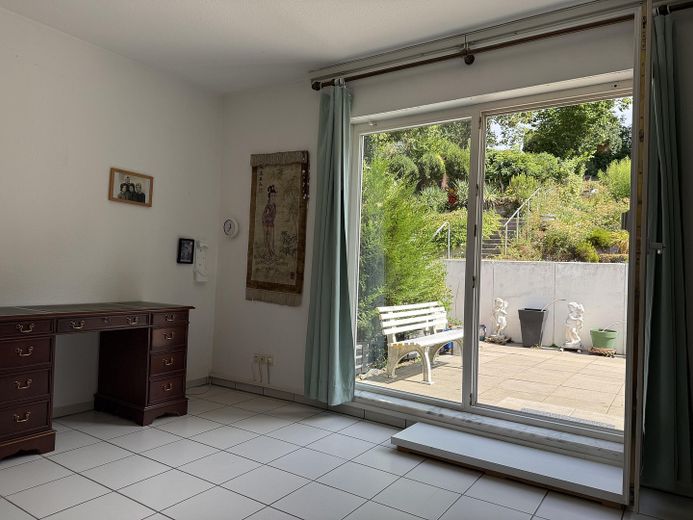 Naturnahe, idyllische Terassen/Gartenwohnung in ruhiger Weinberglage – Terrassenzimmer
