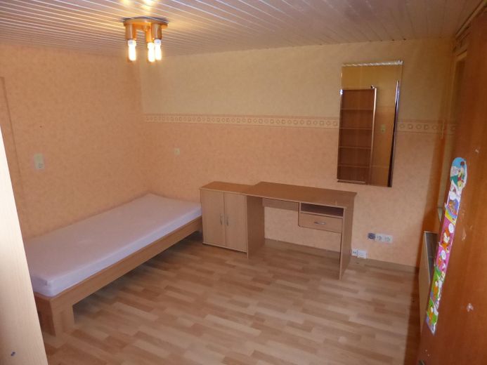 Kapitalanlage Niedernhall 12,3 - 14,2 % Rendite ! Steuerfrei ! – OG Zimmer 3