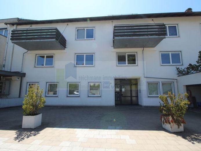 Großzügige 3,5 Zimmer Wohnung mit Stellplatz mitten im Herzen von Donaueschingen – Foto 1