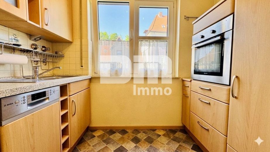 شقة أنيقة من 3 غرف تشمل شرفة + موقف سيارات تحت الأرض في موقع متميز بالقرب من Rammelsberg – Küche mit Einbauküche