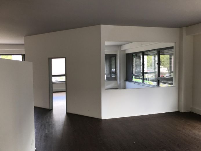 BEISPIEL  RAUMAUFTEILUNG