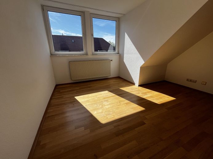 Charmante lichtdurchflutete  Eigentumswohnung mit Dachterrasse in Südlage – Arbeitszimmer / Kinderzimmer