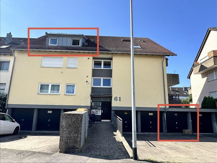 SENZA PROVVIGIONE: appartamento mansardato di 3 locali, loggia, garage, investimento di capitale / uso proprio – Hausansicht Nord ETW+Garage
