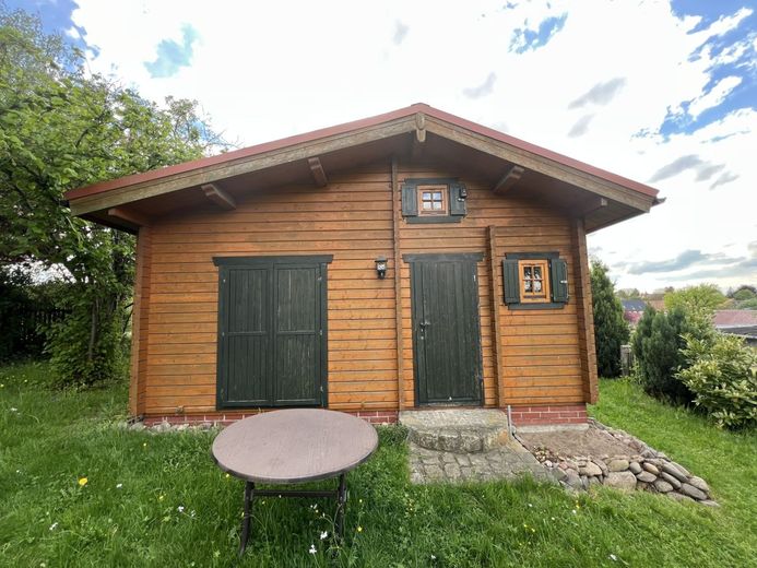 КРАСИВЫЙ УЧАСТОК ДЛЯ ОТДЫХА С БУНГАЛО В ТИХОМ И ЗЕЛЕНОМ МЕСТЕ – Bungalow