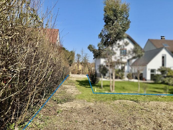 Die seltene Gelegenheit: Bauplatz in der Südstadt in zweiter Reihe mit eigener Zufahrt – Zuwegung