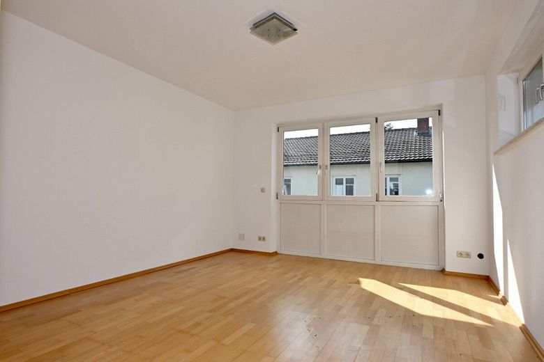Junge Doppelhaushälfte in Göggingen mit Potenzial – Schlafzimmer