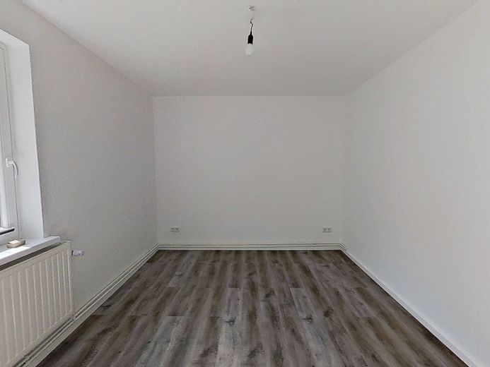 Moderne 2-Zimmer-Wohnung mit Wannenbad in ruhiger Wohnlage – Ansicht I: Schlafzimmer I