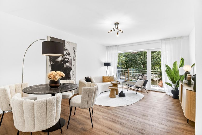 Kernsaniert & sofort bezugsfrei: 3-Zimmer-Wohnung mit Balkon in Münster-Gievenbeck – provisionsfrei – Wohn-Essbereich
