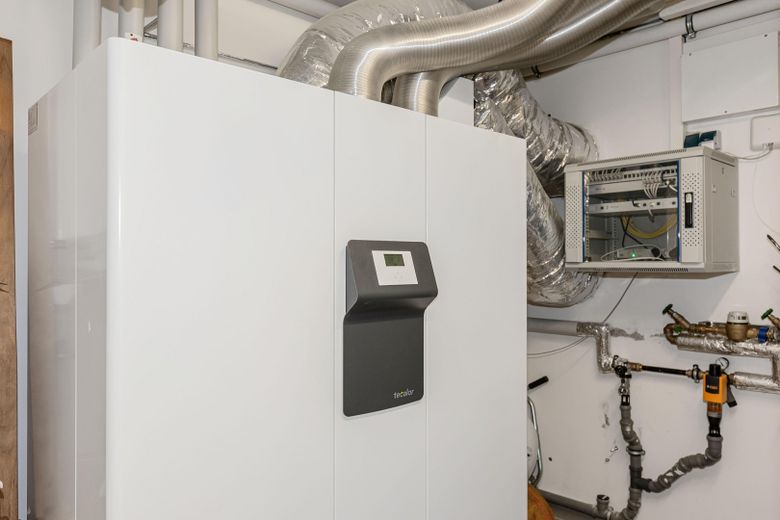 Wärmepumpe, Lüftung, Server