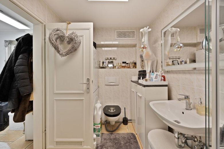 **Anspruchsvolles Wohnen in bester Lage von Opladen** – Badezimmer
