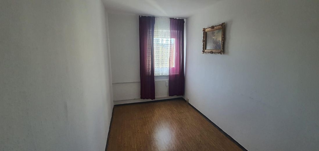 3 Zimmer Wohnung an Selbstnutzer Provisionsfrei – Kinderzimmer ohne Möbel