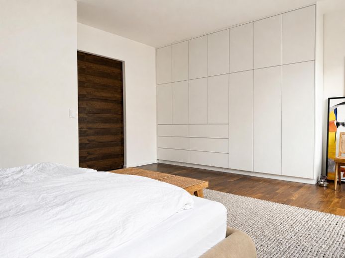 Ein besonderer Rückzugsort am Rosa-Luxemburg-Platz in Berlin Mitte – Schalfzimmer 1