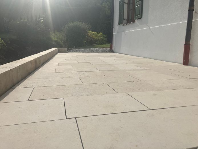 Esclusivo appartamento di 2,5 locali in posizione privilegiata a Feldafing sul lago di Starnberg – Terrasse
