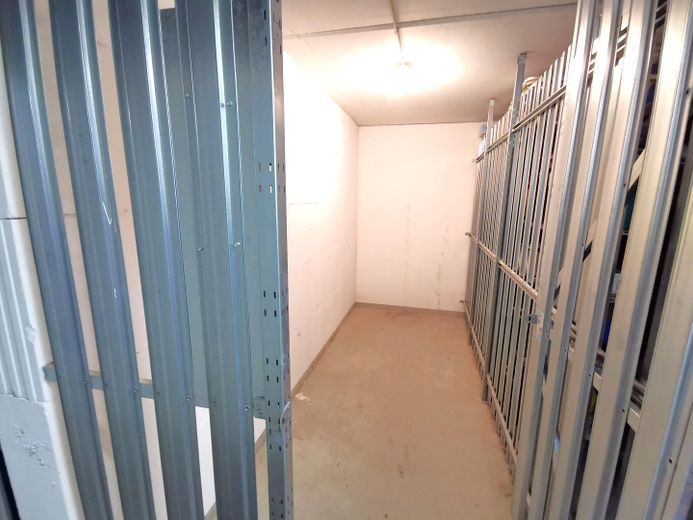 Familienfreundliche 4‑Zi‑Maisonette mit EBK & Balkon – Kellerraum