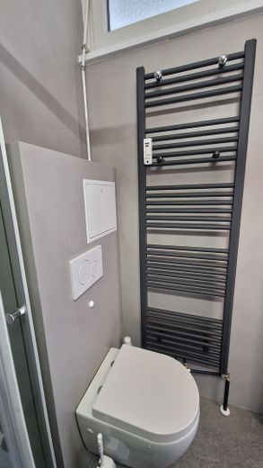 luminoso monolocale completamente arredato - disponibile dopo una ristrutturazione completa – Foto 11