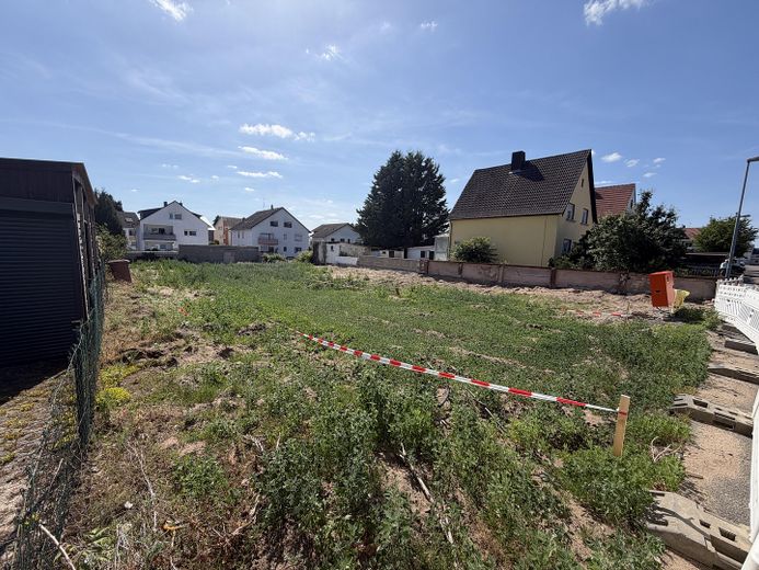 Nur noch 1 Baugrundstück für eine Doppelhaushälfte – Foto 3
