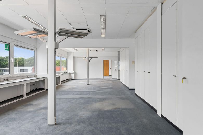 Büroetage im 1.OG in Neuss – Büro