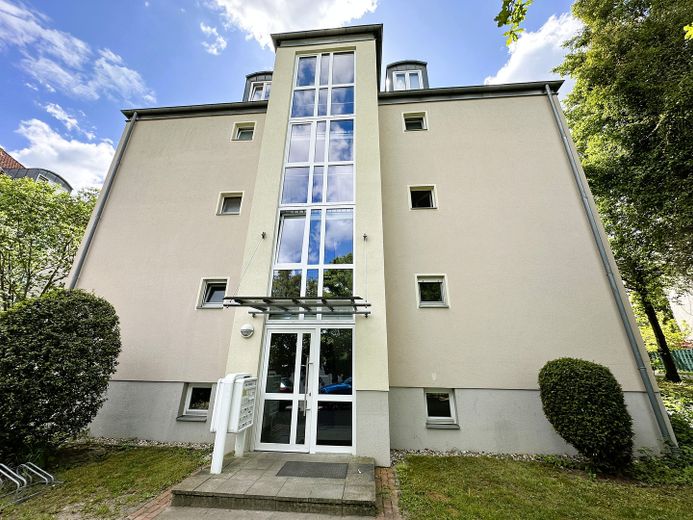 Neue Fensterfront (außen)