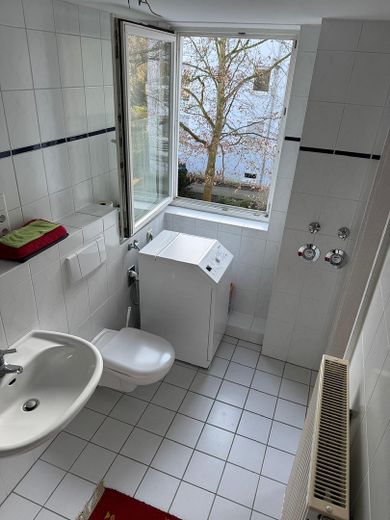 Apartamento en propiedad en Potsdam, Am Neuen Garten – Bad mit Tageslicht