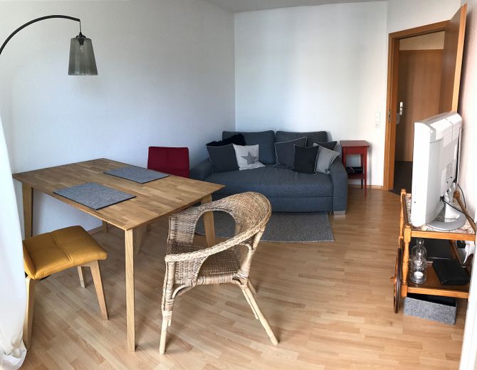 Zimmer 1 Wohnen und Essen
