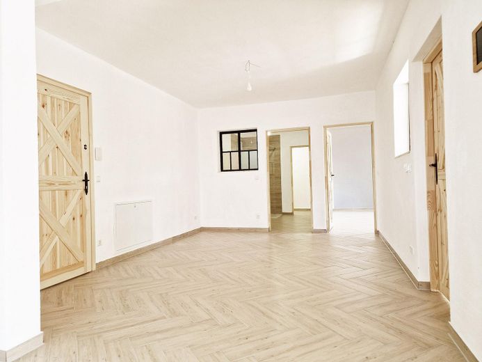 EG Wohnung mit Terrasse | NACHHALTIGSTE Immobilie Wolfsburgs, Lehmbau, PV - Autarkie, Appsteuerung – Eingangsbereich