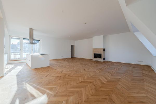 Apartamento en el ático con terraza en la azotea cerca de Ludwigkirchplatz - sin comisión