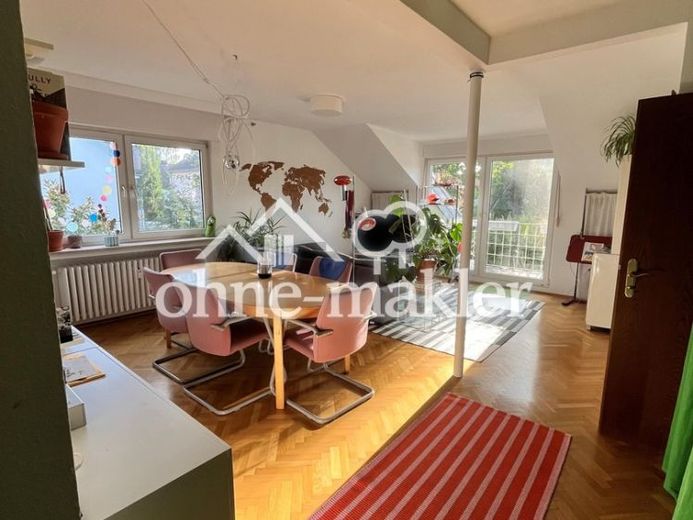 Sonnige Dachgeschosswohnung in Köln-Weiden – Foto 1