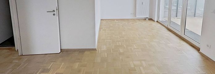 Moderno apartamento de 2 habitaciones con gran balcón en Hannover-Bemerode – Ansicht I: Wohn- und Esszimmer