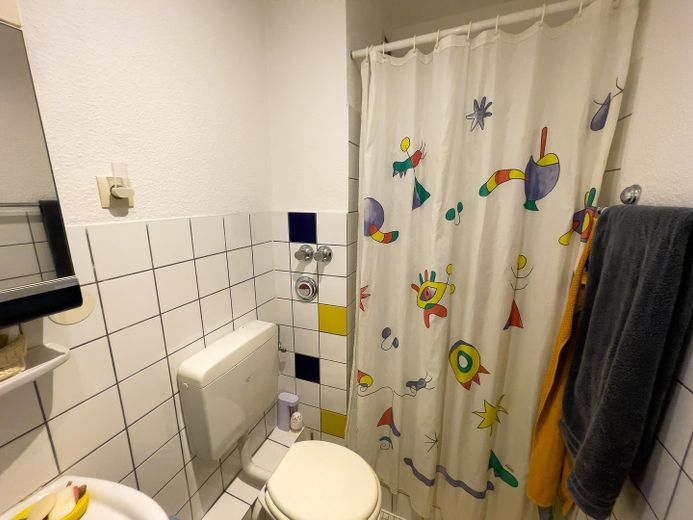 Badezimmer, mit Einrichtung