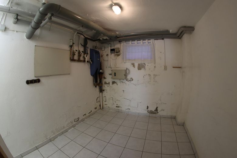 Idealny na czas emerytury: parterowy, wolnostojący dom jednorodzinny o powierzchni 100+90m² na działce o powierzchni 387 m² (kupno) – KG: Hausanschlussraum