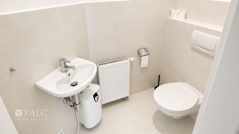 Individuell anpassbare Gewerbefläche: langfristig planen, flexibel gestalten – Badezimmer KI