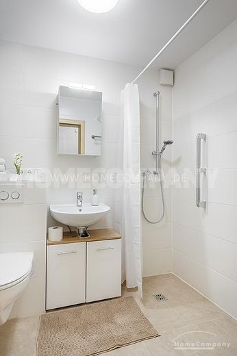 Modern möblierte 3-Zimmer-Wohnung mit Balkon in Freimann – 5f93063e12e0722bd6ee463ea232d0ac99308acd.jpg