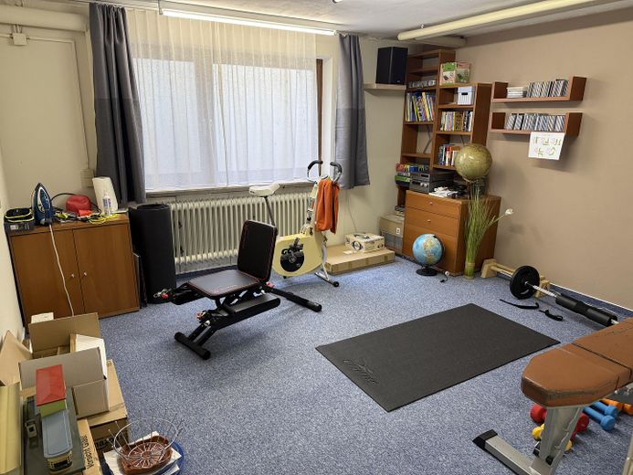 Großzügiges Einfamilienhaus in Top Lage von privat zu verkaufen – Foto 26