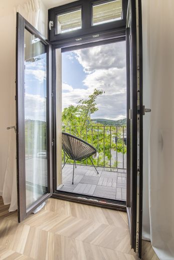 Balkon mit Blick ins Grüne