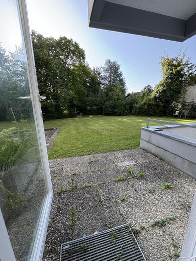 مع حصة من الحديقة | أول إشغال بعد التجديد - شقة مشرقة من غرفة ونصف في ميونخ-غيزينغ +++ – Terrasse