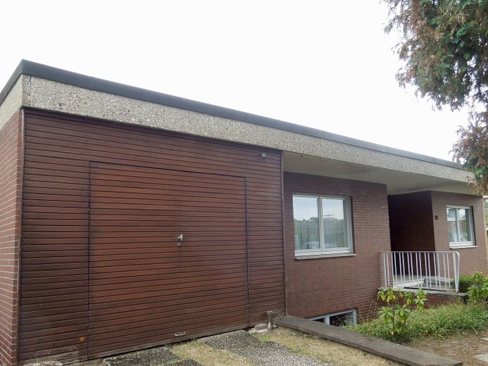 Bungalow im Grünen - provisionsfrei – Garage