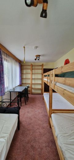 Schlafzimmer 2 von 3