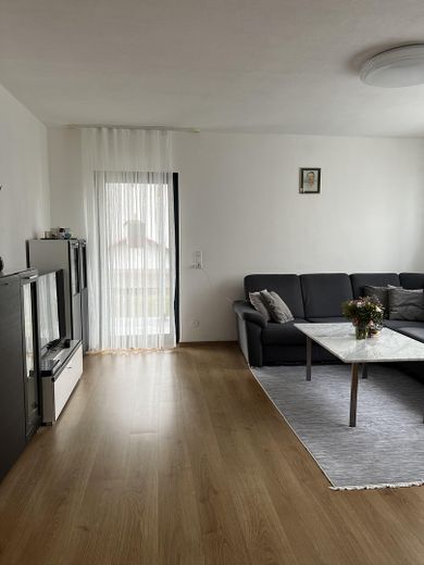 4 Zimmer Wohnung am Kuhberg – Wohnzimmer 
